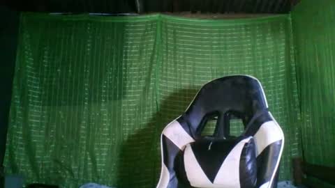 Snapshot of thalie_mae chatting on 01/13/26, 02:44 Mae online show from 01/13/26, 02:44