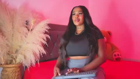 thalyanna_ebony online show from 05/10/26, 04:06