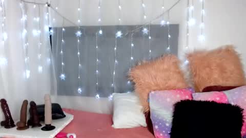 Snapshot of thamarar chatting on 08/01/26, 02:55 Thamara online show from 08/01/26, 02:55