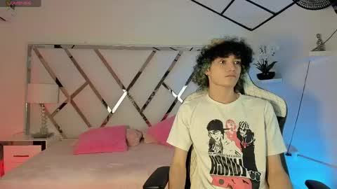 thanier_18 online show from 06/06/26, 03:33