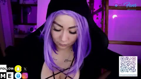 Atihana Gil online show from 01/19/26, 05:22