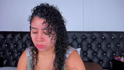 thara webstter online show from 09/11/25, 12:05