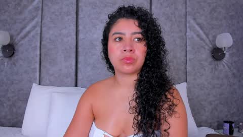 thara webstter online show from 04/08/26, 11:32