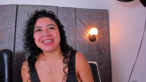 thara webstter online show from 05/04/26, 11:39