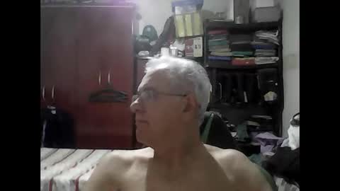 Snapshot of thataco chatting on 05/02/26, 01:54 thataco online show from 05/02/26, 01:54