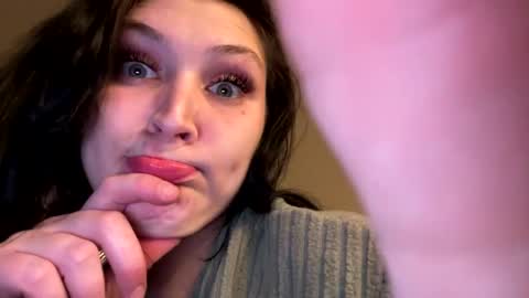 thatbaby070200000 online show from 12/14/24, 04:34