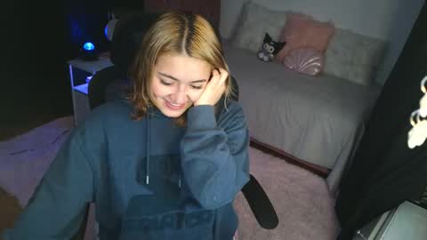   online show from 10/25/25, 12:23