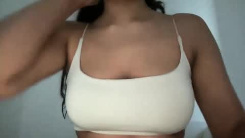 Melanie online show from 10/08/25, 05:10