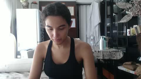 thayanizreal online show from 06/16/26, 12:30