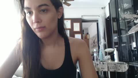 thayanizreal online show from 06/17/26, 11:45