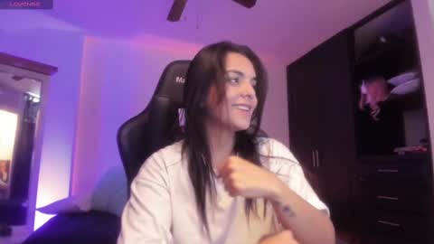 Snapshot of thays_mawakye01 chatting on 03/04/25, 03:37 Paola online show from 03/04/25, 03:37