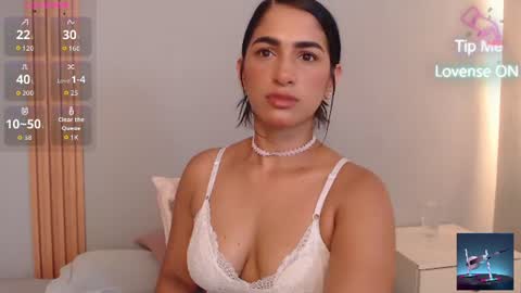 Snapshot of thayssa_ross chatting on 06/22/26, 03:31 THAYSSA ROSS online show from 06/22/26, 03:31