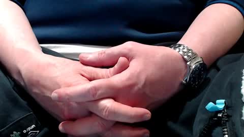 Snapshot of the1pocketrocket chatting on 12/08/24, 12:18 the1pocketrocket online show from 12/08/24, 12:18