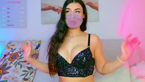 Snapshot of the__sabenna chatting on 02/24/25, 04:36 Madina online show from 02/24/25, 04:36