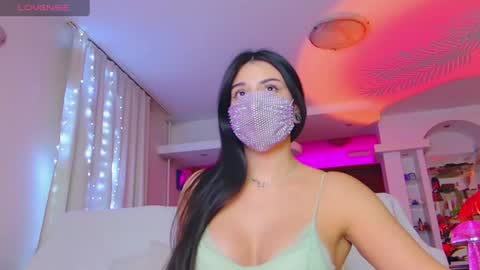 Snapshot of the__sabenna chatting on 06/17/26, 05:58 Madina online show from 06/17/26, 05:58