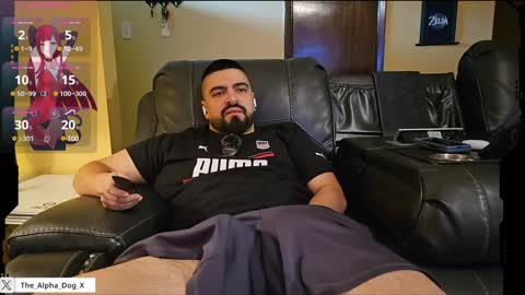 Snapshot of the_alpha_dog_xxx chatting on 01/06/25, 04:13 the_alpha_dog_xxx online show from 01/06/25, 04:13