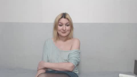 Snapshot of the_basic_instinctt chatting on 01/27/25, 10:16 Eva online show from 01/27/25, 10:16