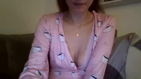 the crazy travellers online show from 02/16/26, 03:30