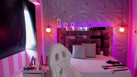 i am Cat  online show from 02/06/25, 06:46