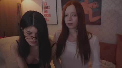 EllaLyn online show from 01/09/26, 06:53