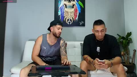 SCOTT  THEO  KAMERON  GENDERSON online show from 12/05/24, 09:06