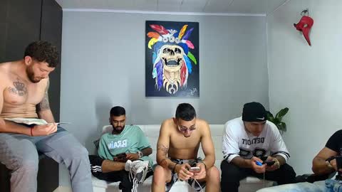 SCOTT  THEO  KAMERON  GENDERSON online show from 12/20/24, 03:47