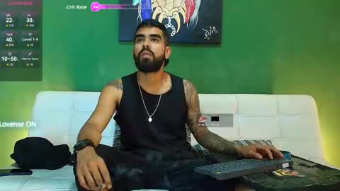 SCOTT  THEO  KAMERON  GENDERSON online show from 11/08/25, 12:33