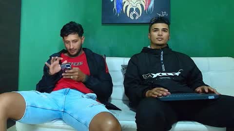 SCOTT  THEO  KAMERON  GENDERSON online show from 11/29/25, 02:31