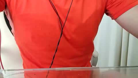 Snapshot of the_hard_baguette chatting on 02/17/26, 01:40 La Baguette dure online show from 02/17/26, 01:40