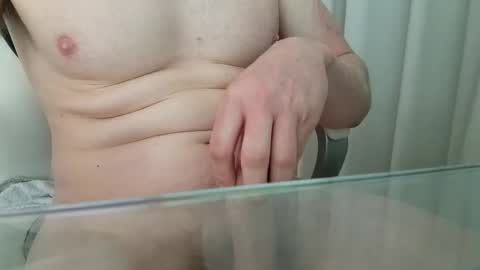 Snapshot of the_hard_baguette chatting on 02/27/26, 01:33 La Baguette dure online show from 02/27/26, 01:33