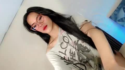 the_horny_bella online show from 02/17/26, 05:52