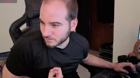 Snapshot of the_king74 chatting on 09/27/25, 10:48 the_king74 online show from 09/27/25, 10:48