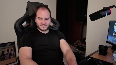 Snapshot of the_king74 chatting on 11/07/25, 02:55 the_king74 online show from 11/07/25, 02:55