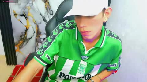 the_latin_boy02 online show from 12/23/25, 02:53