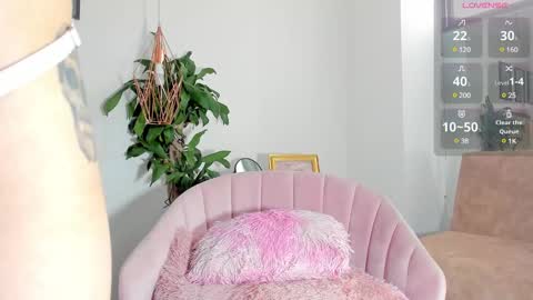 Alice and Bella online show from 01/08/25, 08:39