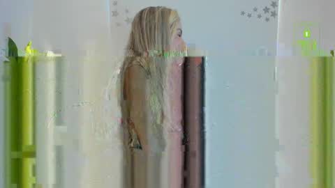 Snapshot of the_little_mia chatting on 05/12/26, 08:39 MIA JP online show from 05/12/26, 08:39