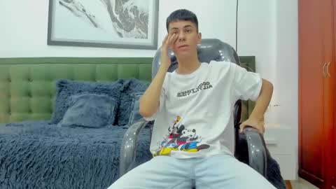   T H E    M A R K   K I N G online show from 12/03/25, 05:00