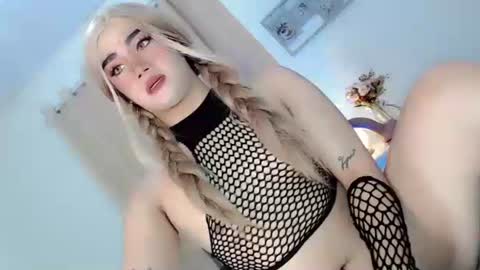 the_naughty_kyra online show from 09/17/25, 11:34
