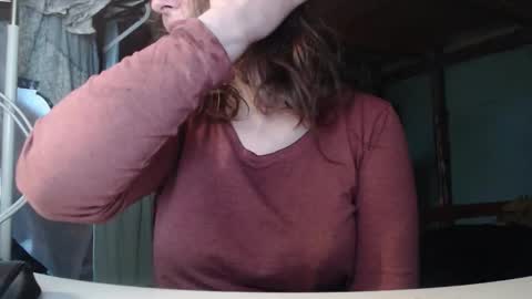 Snapshot of the_prettywondder chatting on 10/15/25, 10:04 Ekye online show from 10/15/25, 10:04