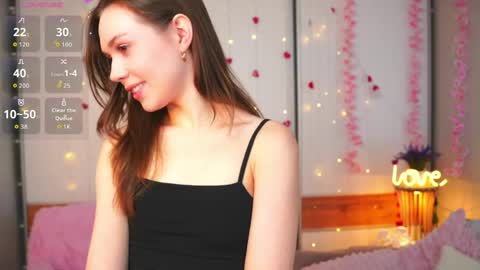 My name is Cynthia and Im very happy to see you in my sweet room  online show from 04/25/26, 03:20