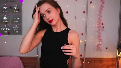 Snapshot of the_truewoman_show chatting on 05/08/26, 03:12 My name is Cynthia and Im very happy to see you in my sweet room online show from 05/08/26, 03:12