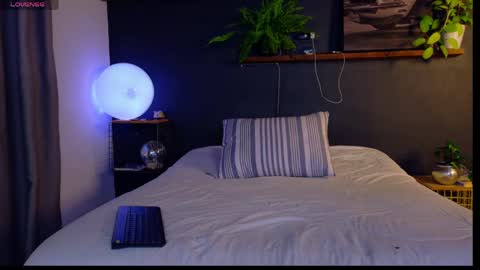 walkers online show from 04/17/26, 10:51