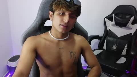 Snapshot of the_weed_guys chatting on 05/10/26, 01:11 Danny online show from 05/10/26, 01:11