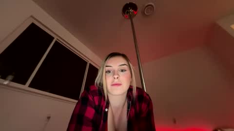Snapshot of theamirah chatting on 05/20/26, 05:02 theamirah online show from 05/20/26, 05:02