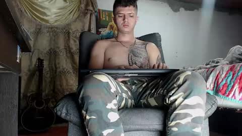 Snapshot of theangelmiguel chatting on 02/26/25, 05:20 Miguel Angel online show from 02/26/25, 05:20