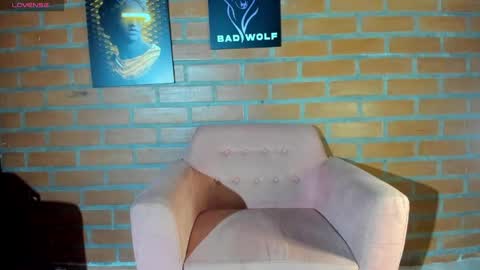 thebadwolf818 online show from 04/19/26, 09:41