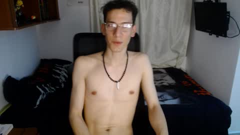 Axel online show from 11/08/25, 08:14