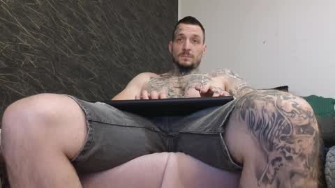 John online show from 01/04/25, 04:32