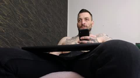 John online show from 01/31/25, 06:46