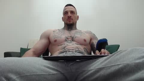 Snapshot of thebestmuscles chatting on 06/27/26, 06:57 John online show from 06/27/26, 06:57